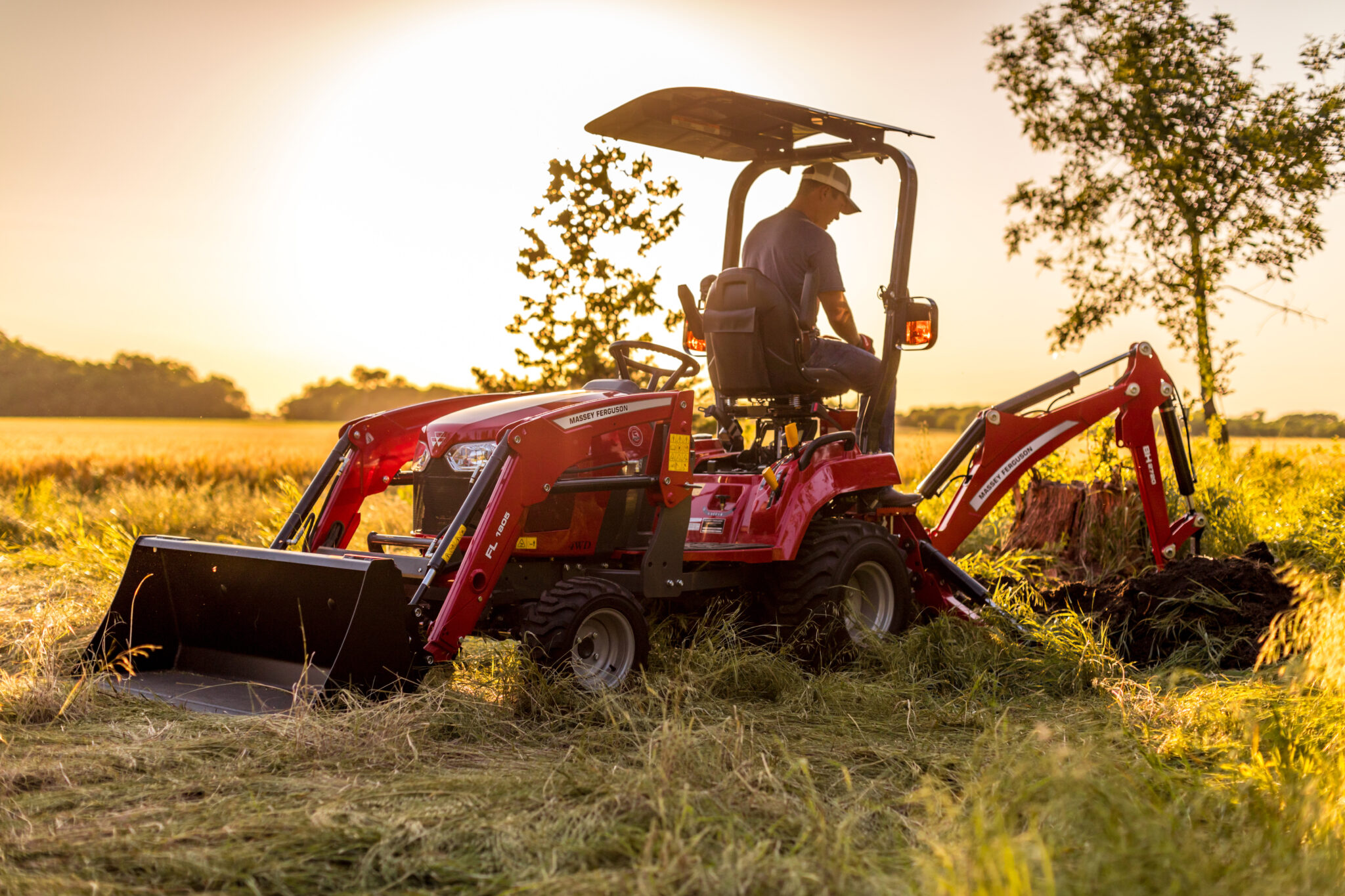 Tracteur compact Massey Ferguson série GC1700 SA Service Agricole