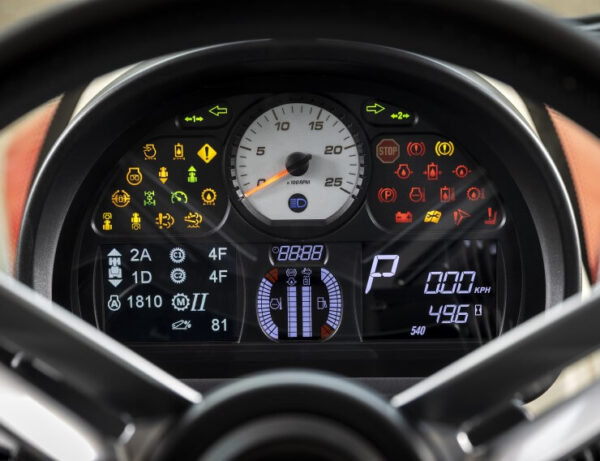 technology-and-innovation-tractors-mf-5s-dashboard-740x568