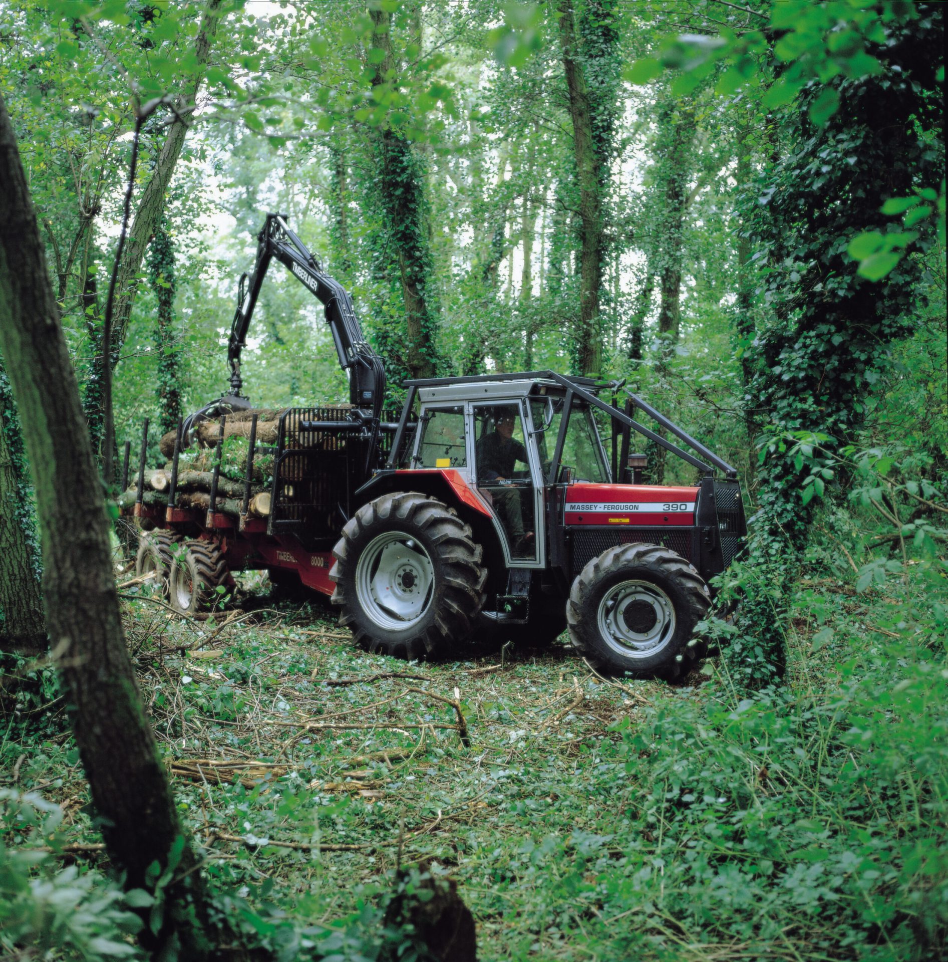 Massey Ferguson 390