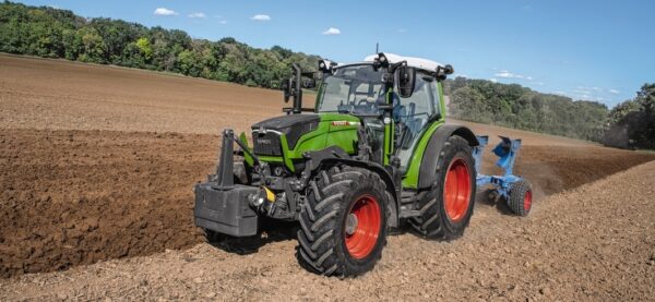 Tracteur Fendt 200 au Canada